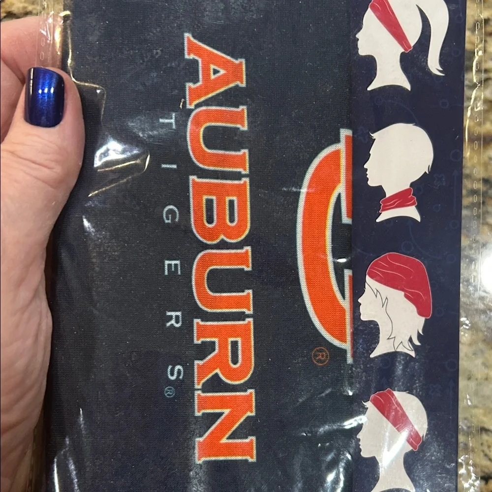 NWT Auburn Tigers Team Gaiter Scarf